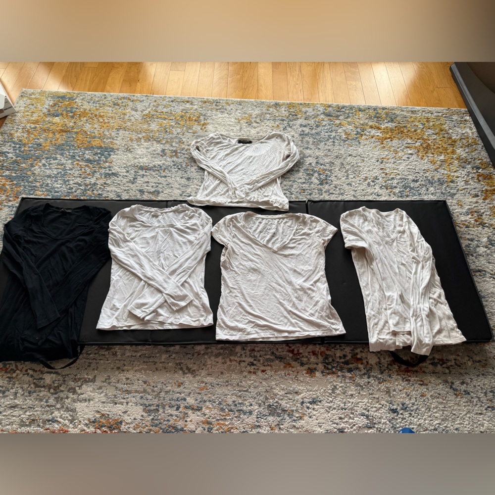 4 long-sleeve White and Black Long Sleeve Tops, XS and S